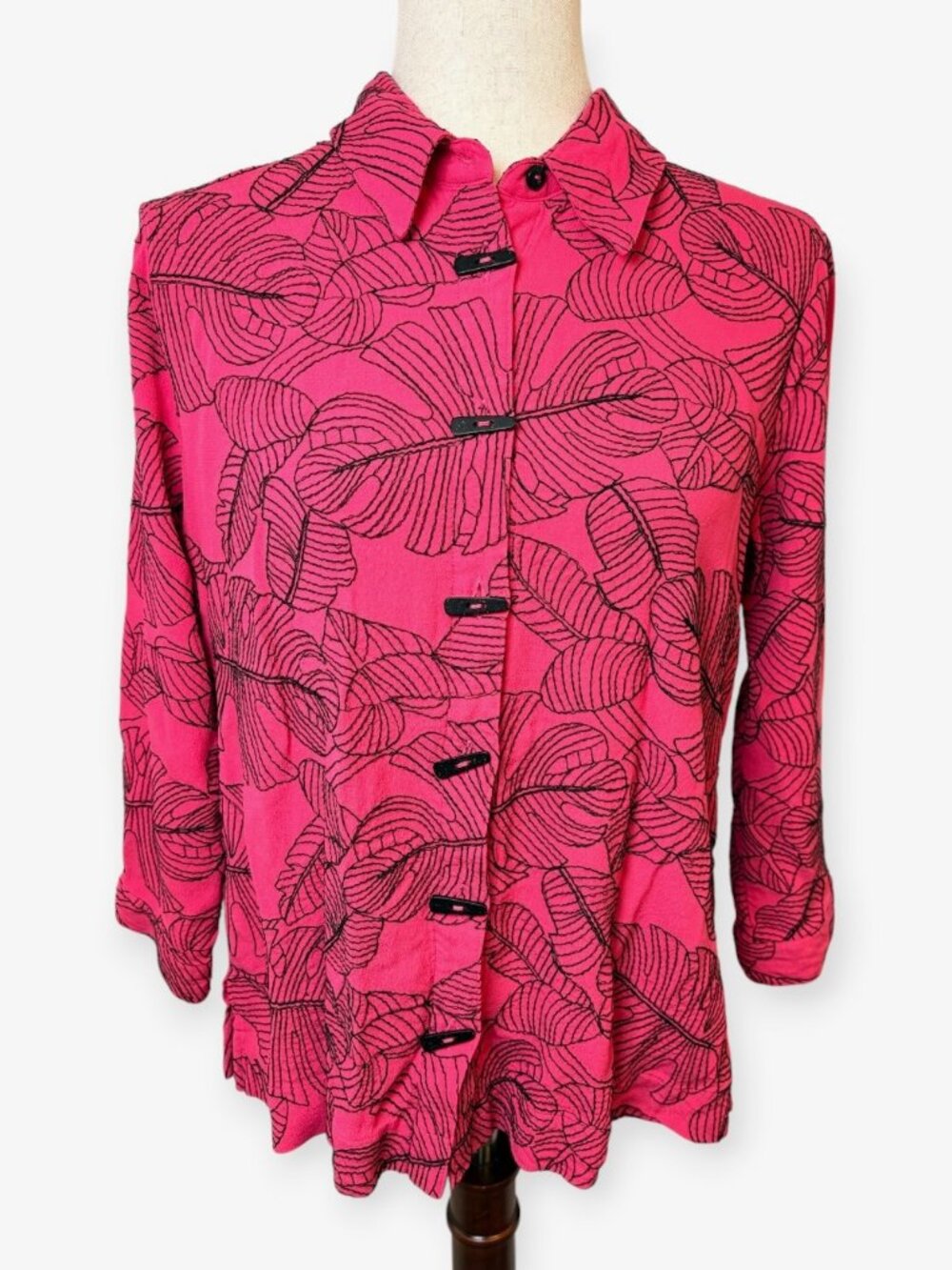 Ali Miles Hot Pink Black Leaf Print Frog Closure Blouse Size Medium